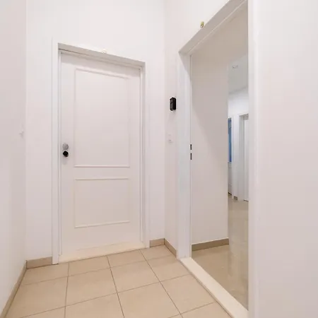 Millenium Palace By Rentez Apartamento